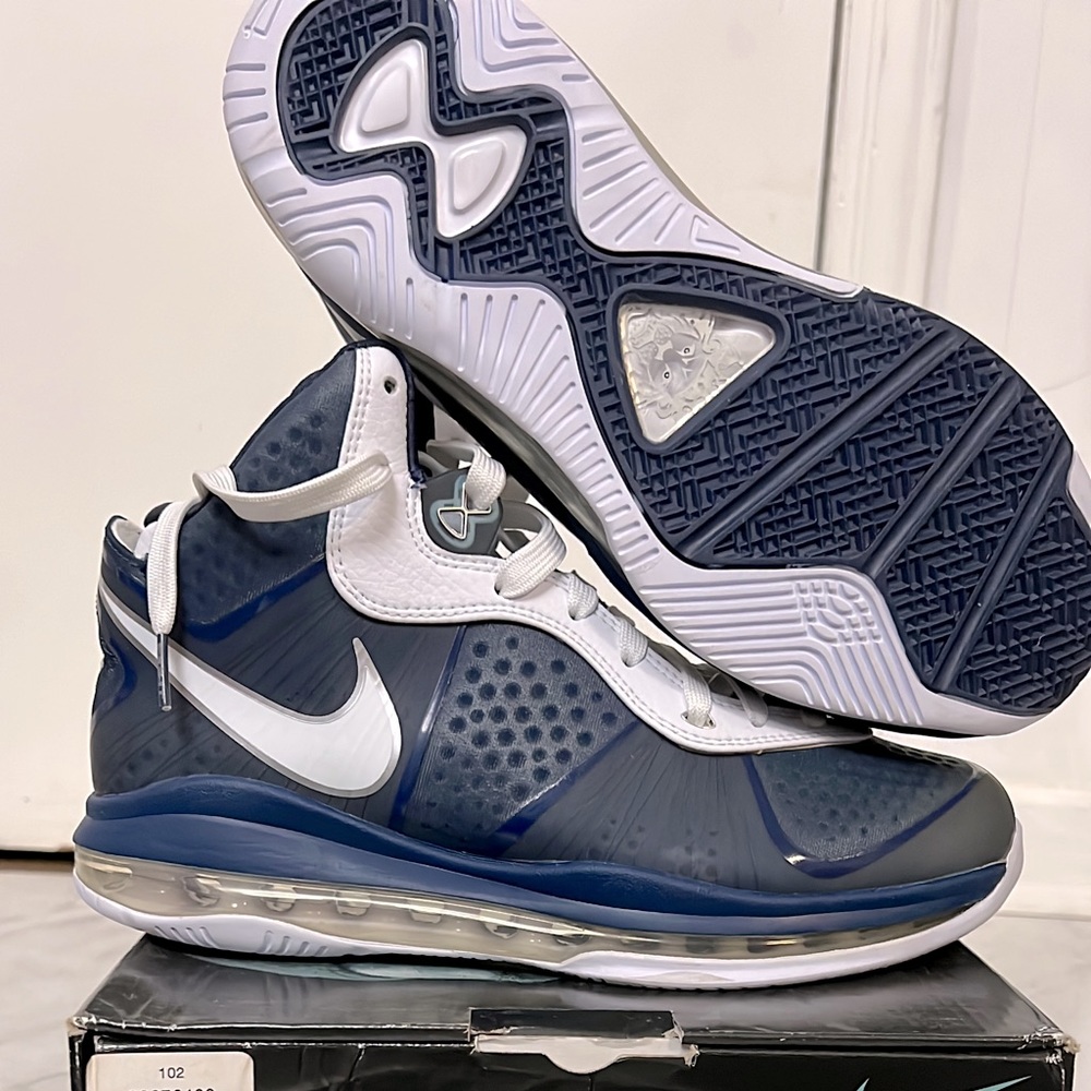 Lebron 8v2